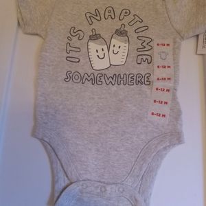 NEW INFANT OLD NAVY ONEZEE BODYSUIT. 6 - 12 MONTH.    NWT